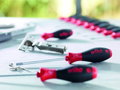 Wiha Schraubendreher SoftFinish® Schlitz mit Rundklinge für tiefliegende Schrauben 3,5 mm x 100 mm (00691)