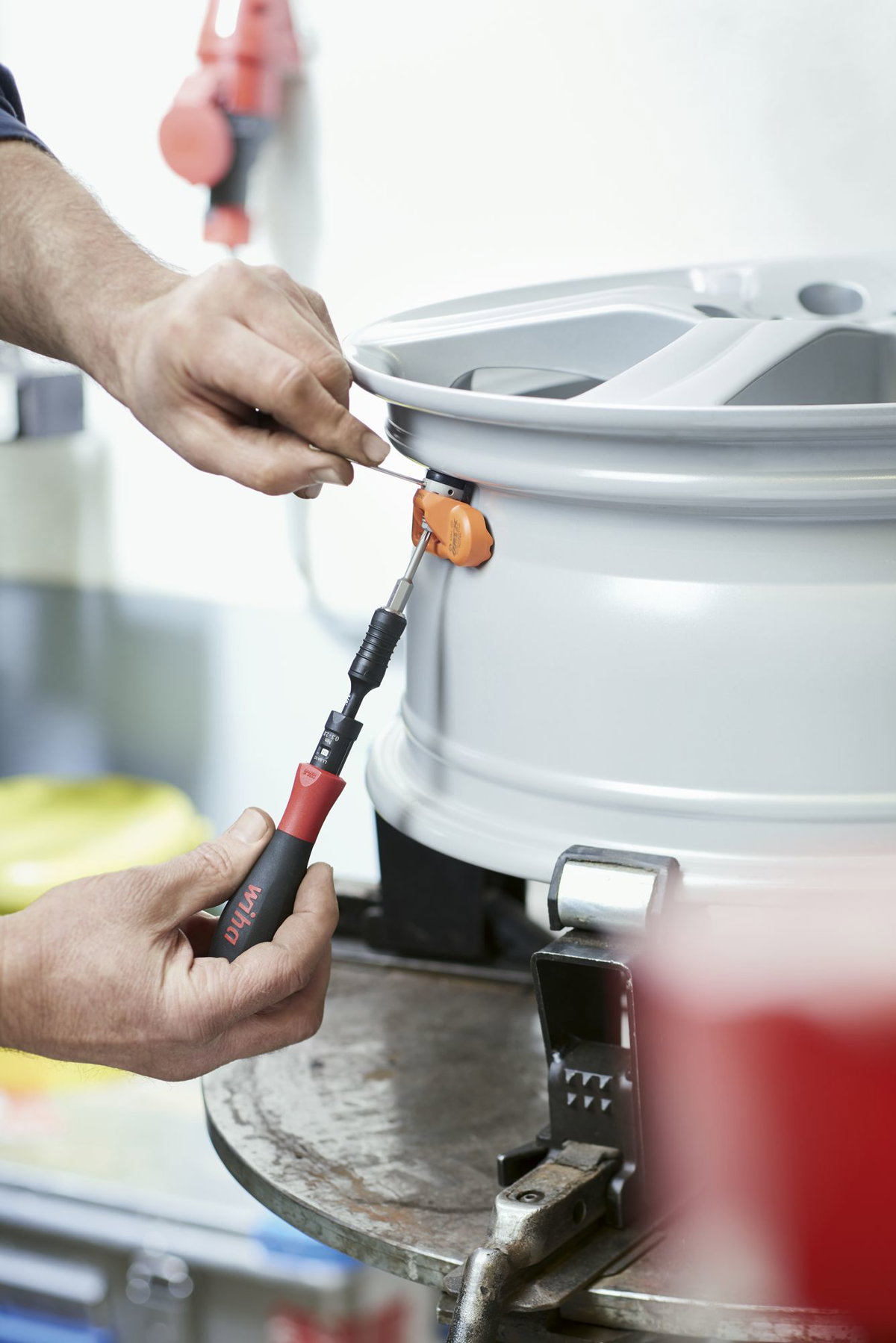 Wiha Torque screwdriver TorqueVario®-S variably adjustable torque limit 0.1 - 0.6 (36850) – Image 15 of 22