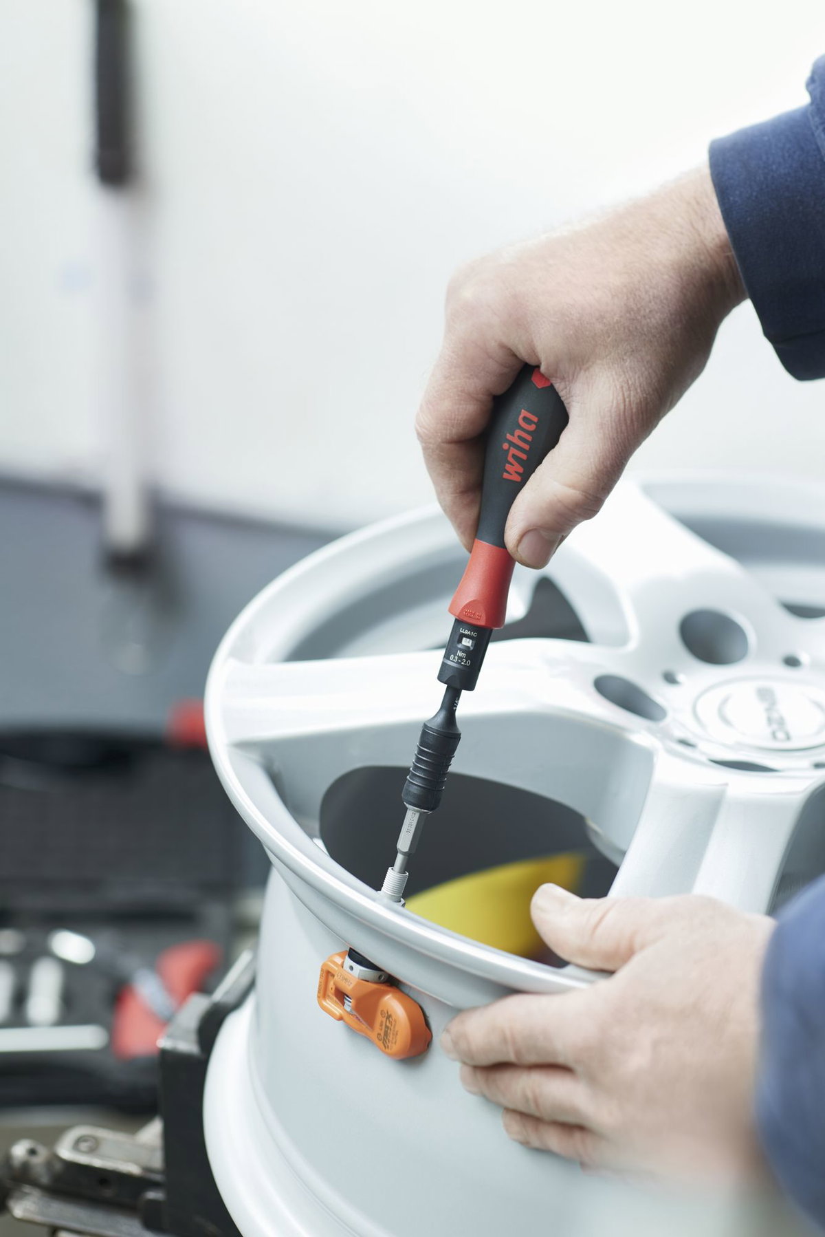 Wiha Torque screwdriver TorqueVario®-S variably adjustable torque limit 0.1 - 0.6 (36850) – Image 16 of 22