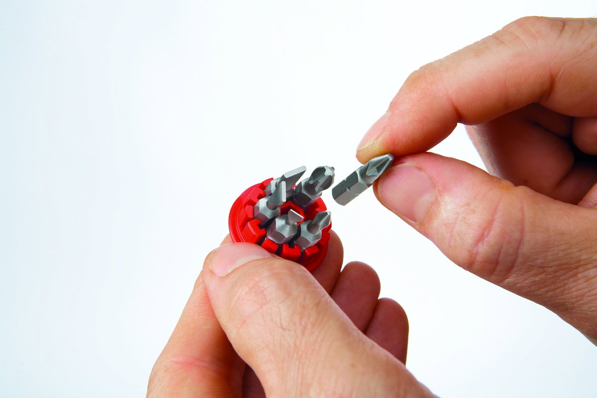 Wiha Screwdriver with bit magazine magnetic TORX® with 6 bits, Stubby, 1/4" (33744) – Image 7 of 21