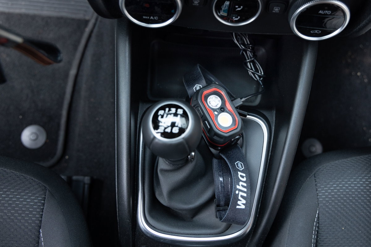 Wiha Headlamp 500 lm with motion sensor (45700) – Image 17 of 28