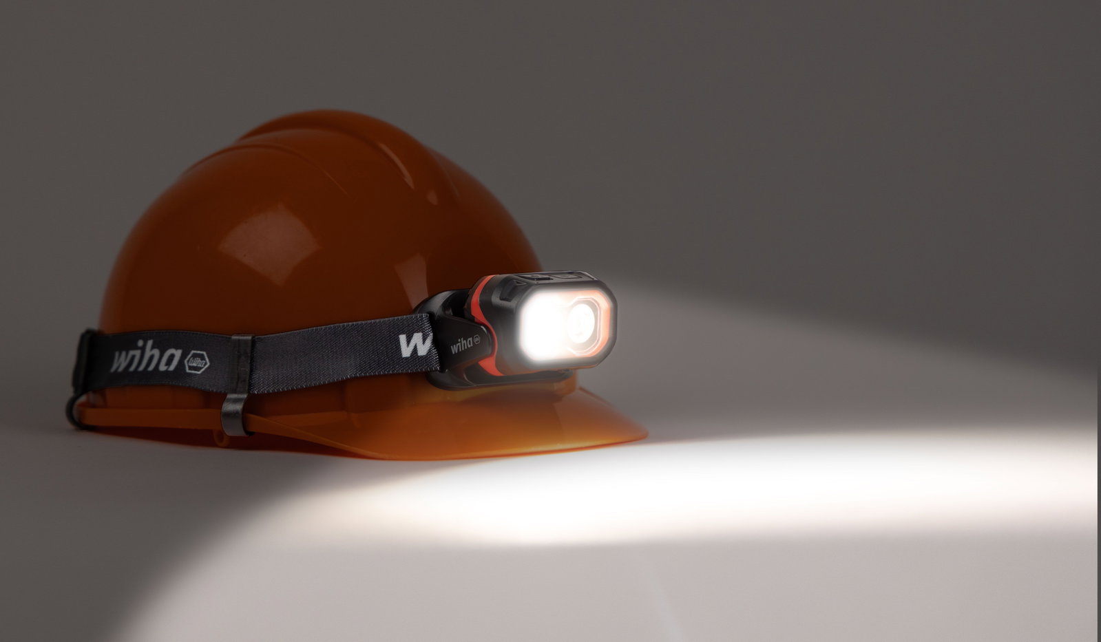 Wiha Headlamp 500 lm with motion sensor (45700) – Image 6 of 28