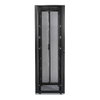 NetShelter SX Gehäuse mit schwarzen Seitenteilen, 42 HE, 750 mm x 1070 mm (B x T), -908 kg Shock Packaging