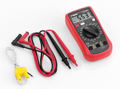 Hand-Multimeter digital