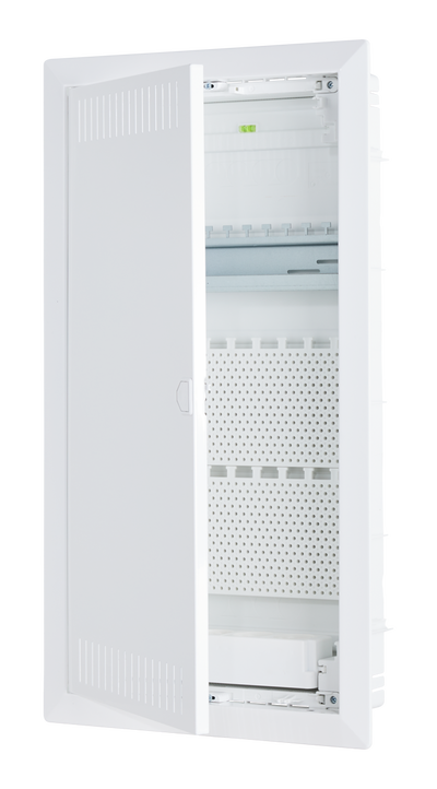 HW/UP Kommunikationsvert. 3r., Jumbo36K, inkl. Montageplatte, Patchfeld, Steckdose 3-fach
