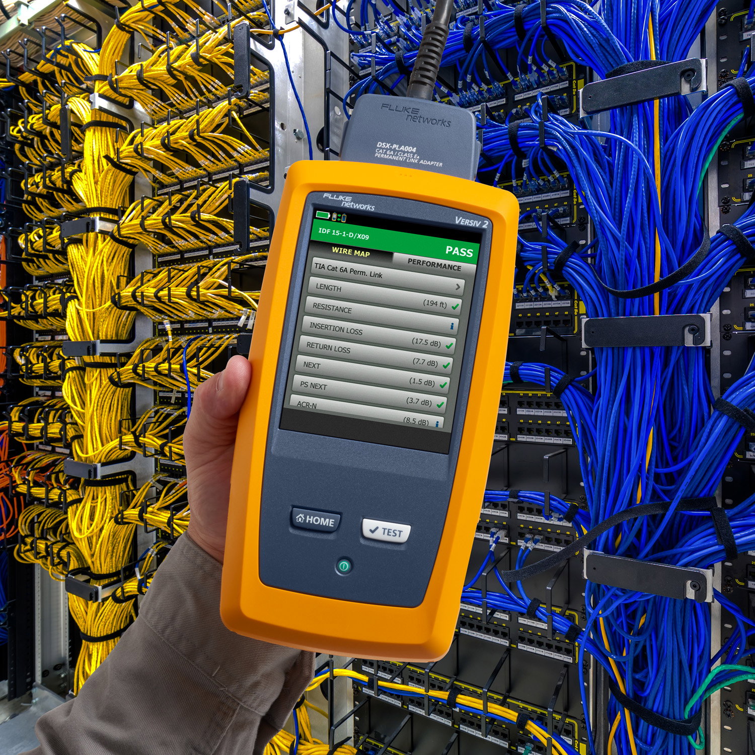 1 GHz DSX2-5000 CableAnalyzer WLAN aktiviert + CertiFiber Pro Quad OLTS-Module + FI-1000-KIT Inspektionskamera e + 1 Jahr Gold Support – Bild 2 von 4