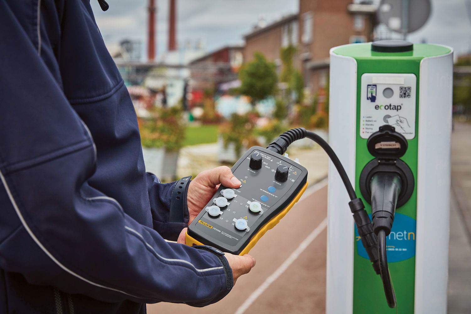 TESTADAPTER FÜR EV-AUFLADUNG MIT TYP 2 STECKER & 1664FC DE – Bild 4 von 4