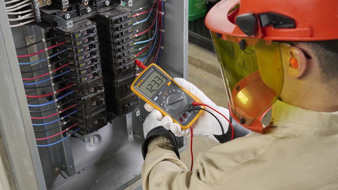 Digitalmultimeter Fluke 15B+ – Bild 4 von 4