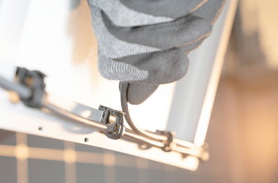 EdgeClip für Kanten 1,0 - 3,0 mm, zur Parallelführung von bis zu zwei Solarleitungen