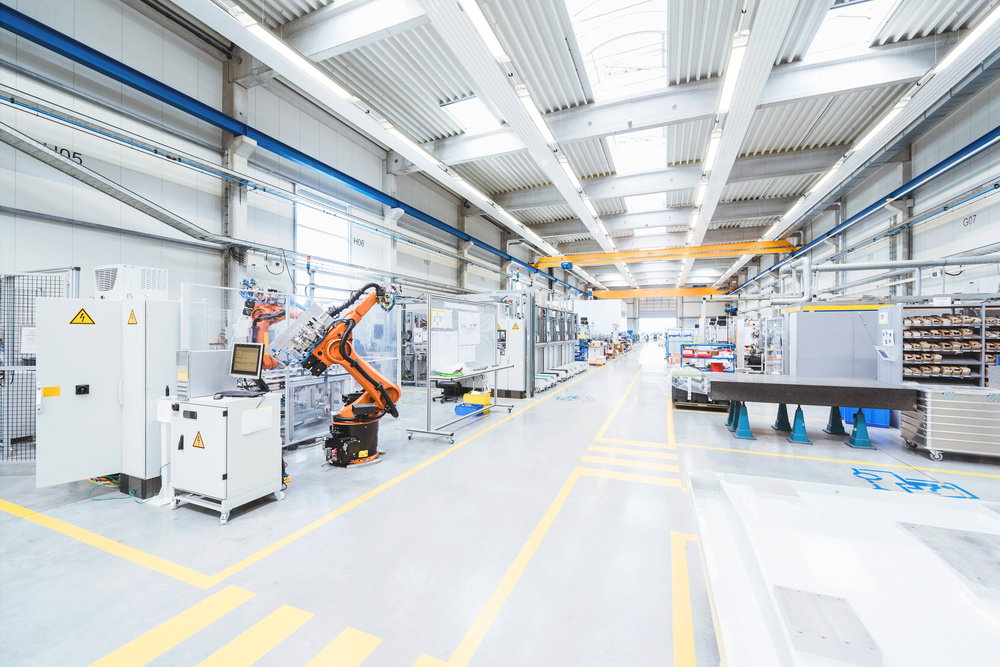Low-bay Leuchten mit attraktivem linearen Design, bis zu 160 lm/W – Bild 4 von 10