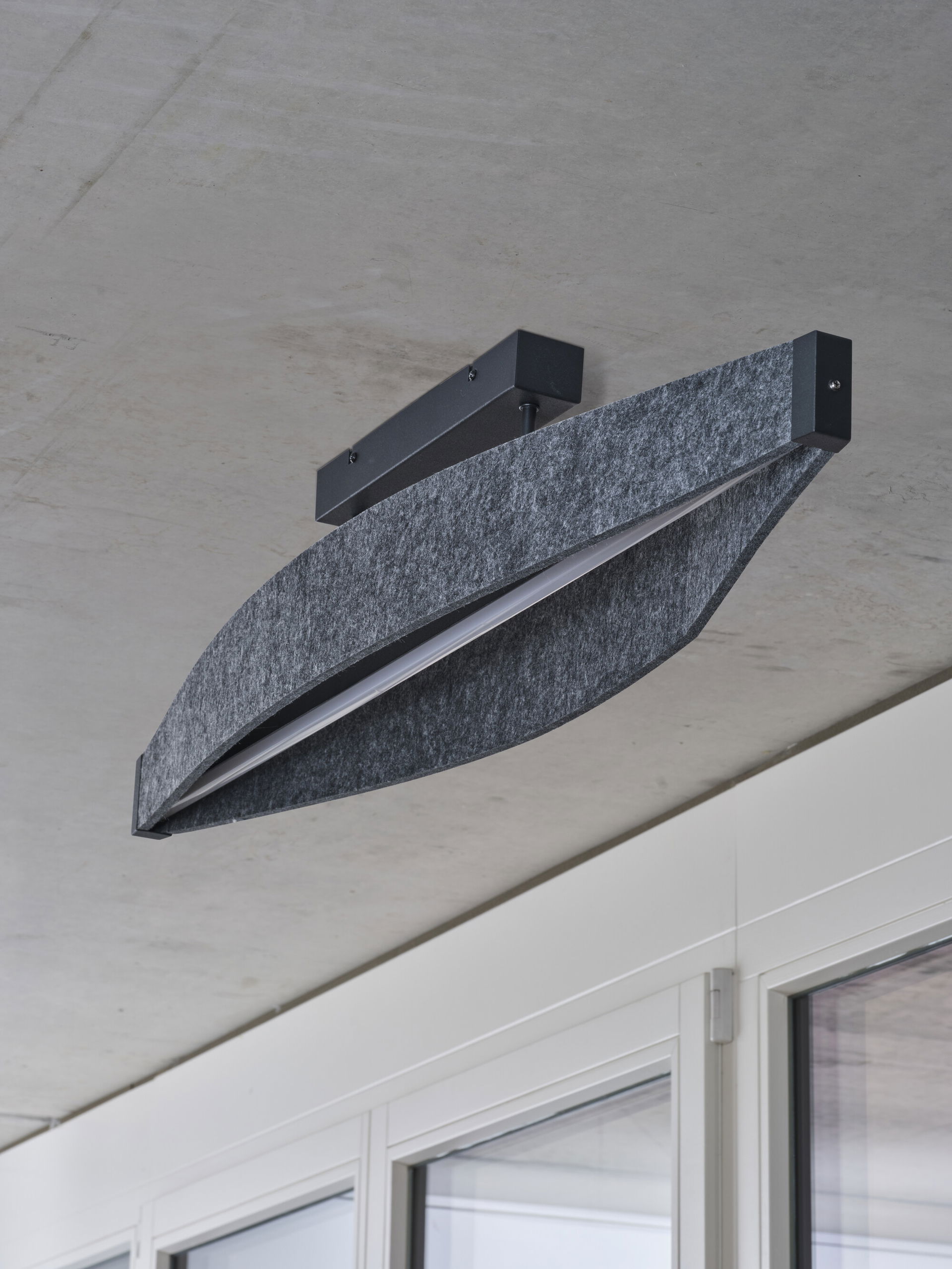 Dekorative Leuchten aus Filz mit integriertem LED – Bild 2 von 3