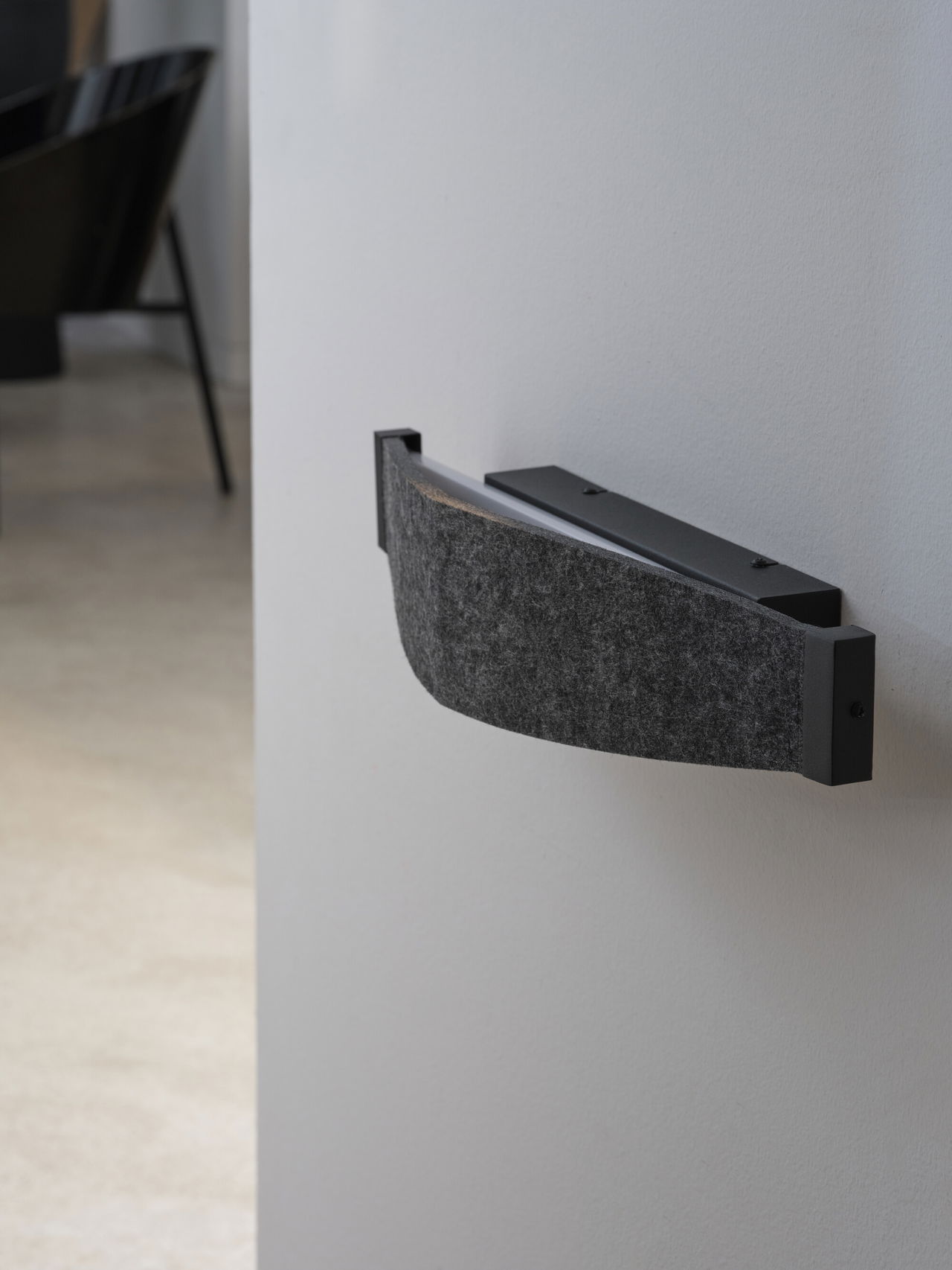 Dekorative Leuchten aus Filz mit integriertem LED – Bild 2 von 3