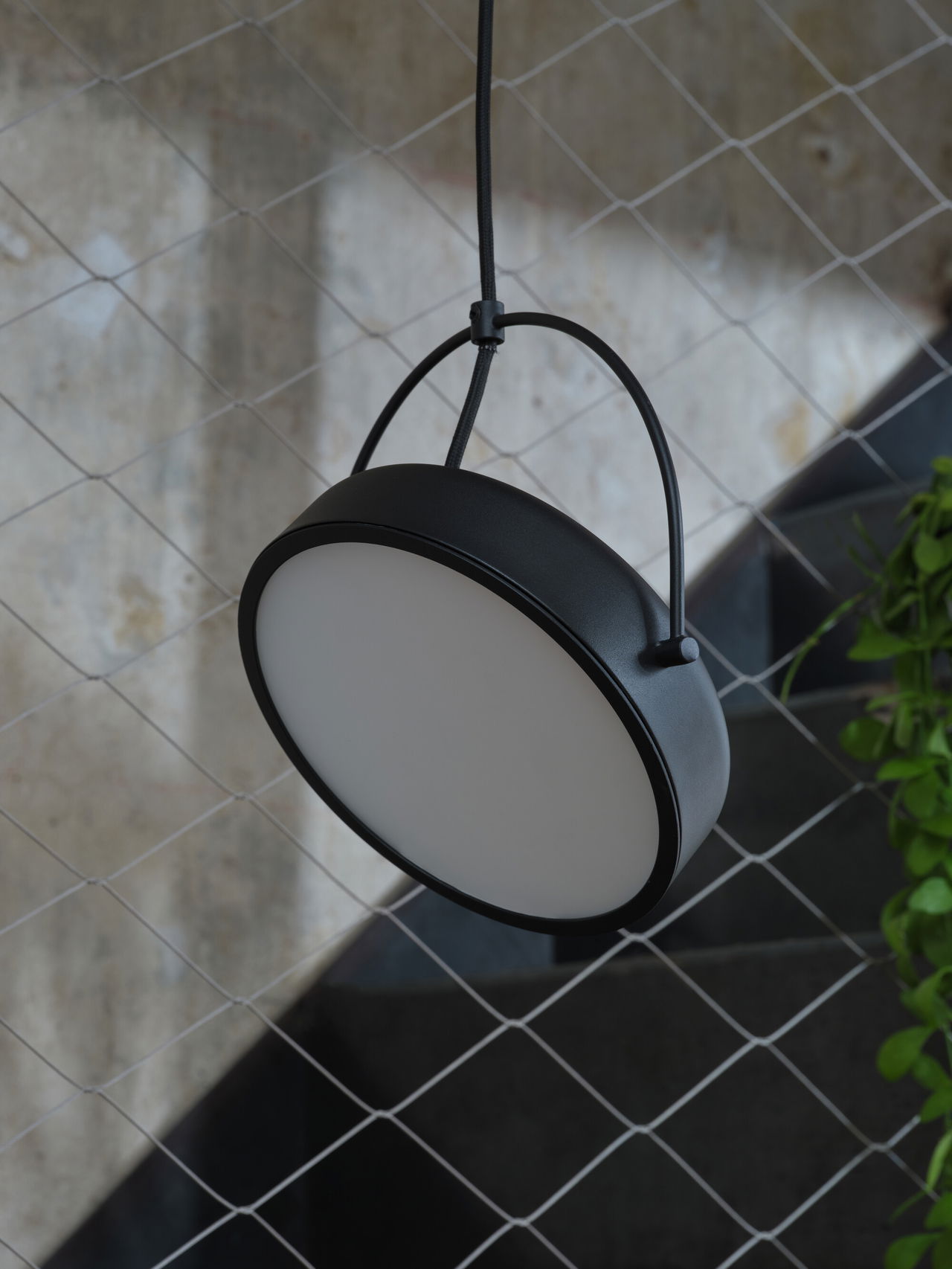 Dekorative Leuchten aus Metall mit integriertem LED – Bild 2 von 3