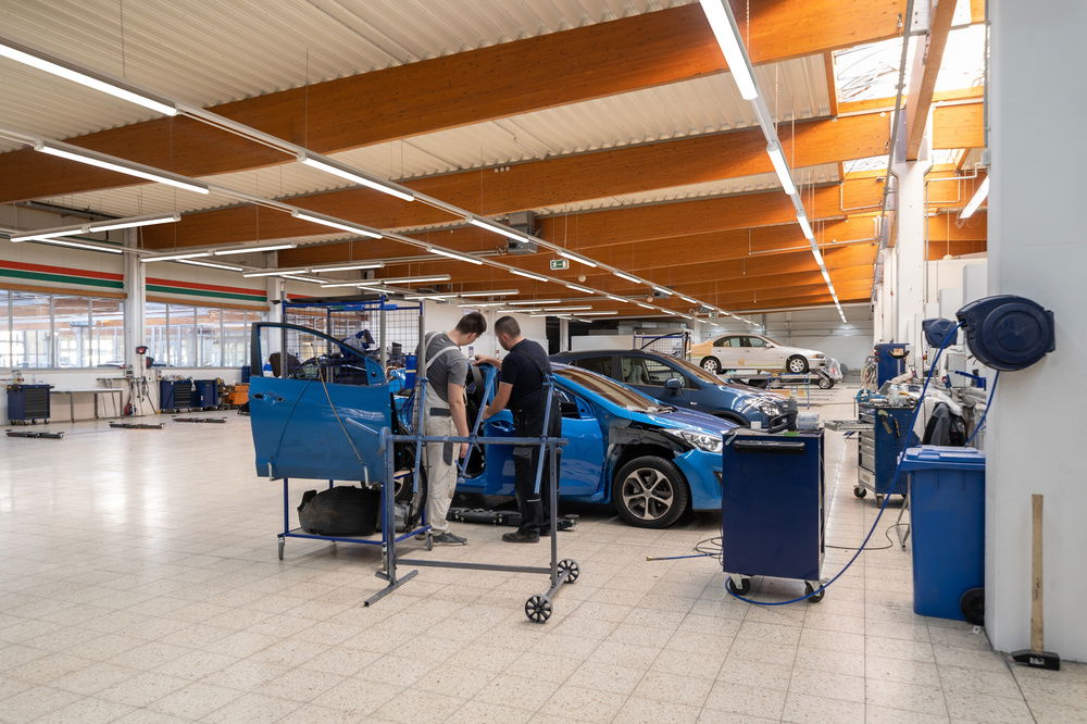 Flexible Feuchtraumleuchten mit Durchverdrahtung und Multi Lumen Funktion – Bild 8 von 11