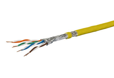 UC1500 SS22 Cat.7A S/FTP 4P LSHF-FR 1000 m, Klasse Cca