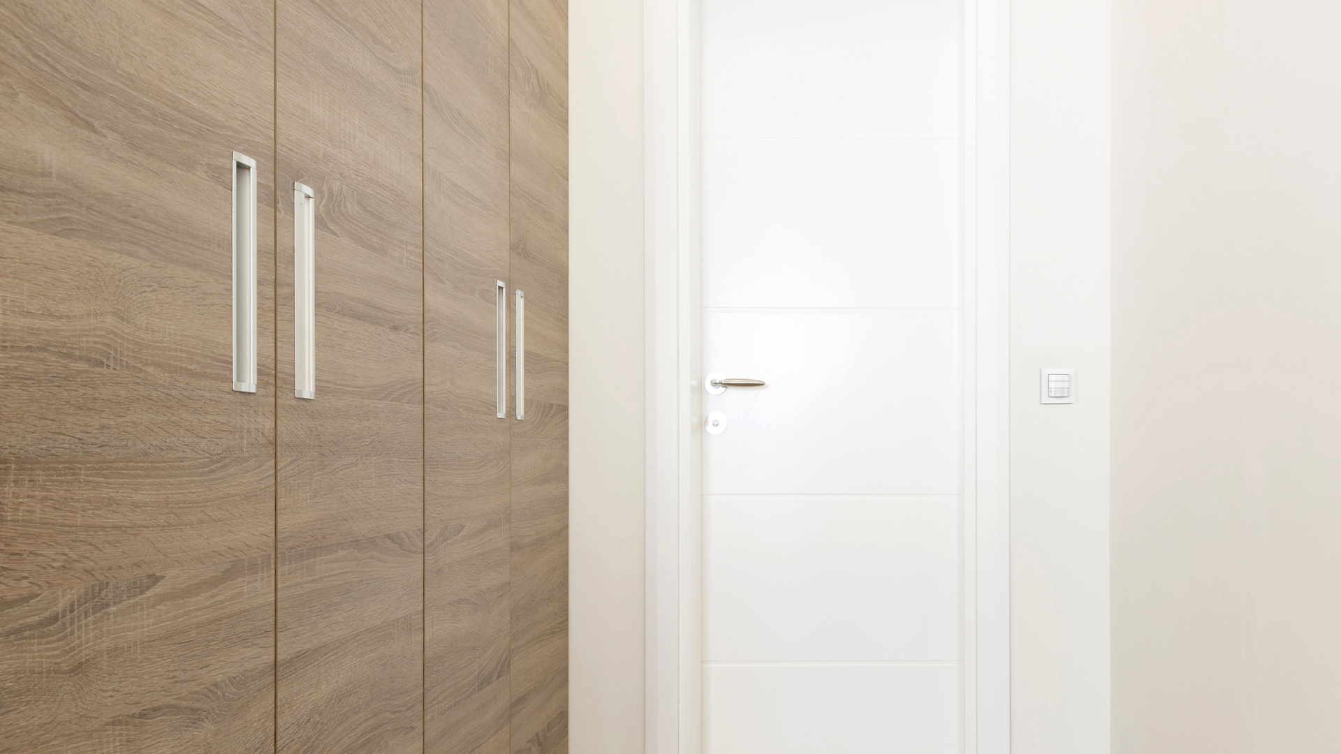 Präsenzschalter IR 180 COM1, Passiv Infrarot, Unterputz, IP20, 180° Reichweite max: r = 12 m (226 m²) – Bild 2 von 5