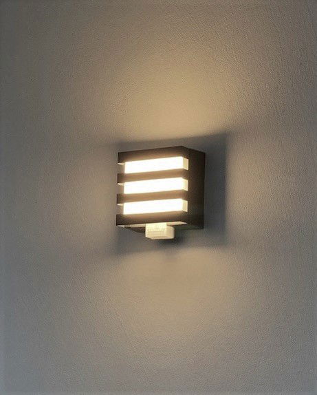 Sensor Wandleuchte PIR Würfel Cube L LED 4.5W 3000K anthrazit – Bild 4 von 7