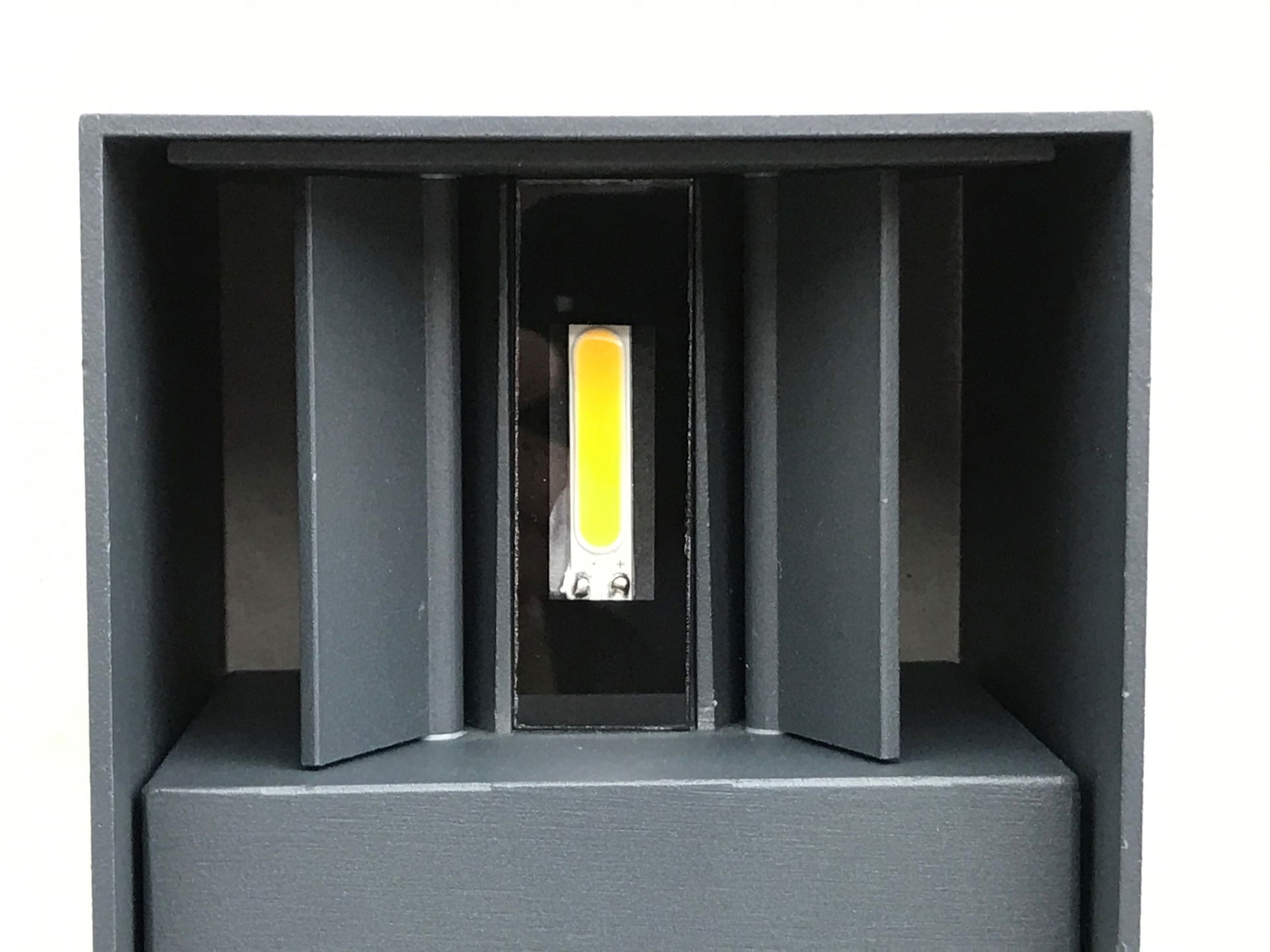 Wandleuchte Würfel LED 10W alu grau IP65 – Bild 2 von 7