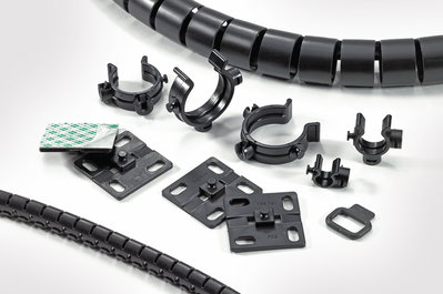 Agujero de Tornillo montado sobre el organizador de cables
