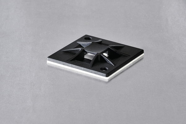 Bases de Fijación para Bridas por Tornillo ó Adhesivas 20 x 20 negro