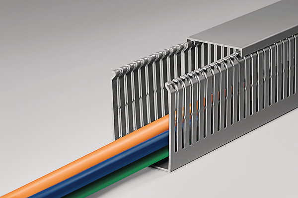 Canal Ranurado de PVC 60x60 mm, 2000 mm