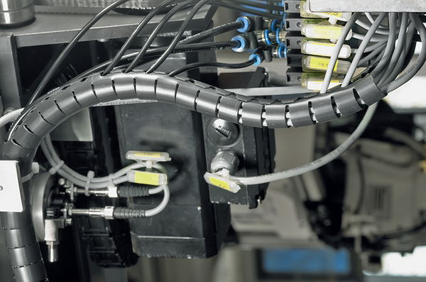 Organizador de Cables 8mm Negro 25 metros + Herramienta Aplicador – Imagen 7 de 8