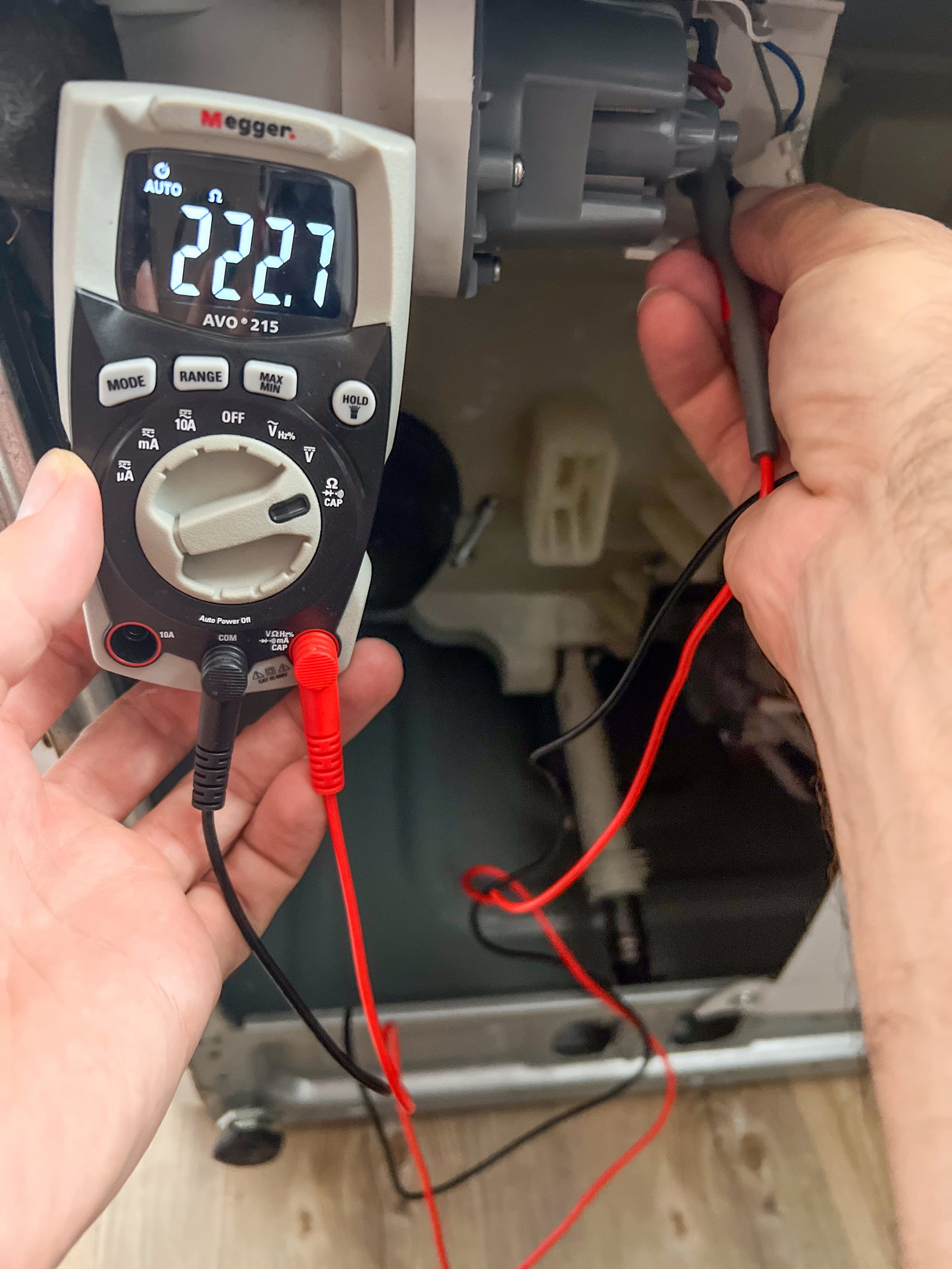 AVO215 CATIII TRMS MULTIMETER – Image 2 of 5