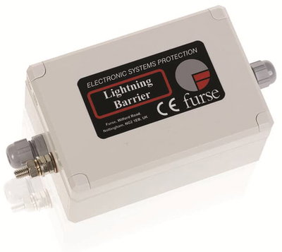 Ready-boxed protector to 30V twisted pair with screw terms