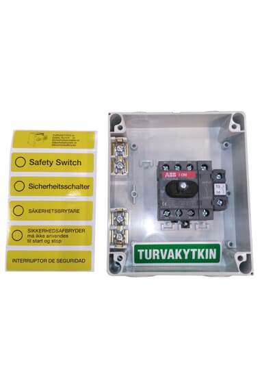 4P 7.5kW Plstc Enc Sw w/ mtrc knckts IP6