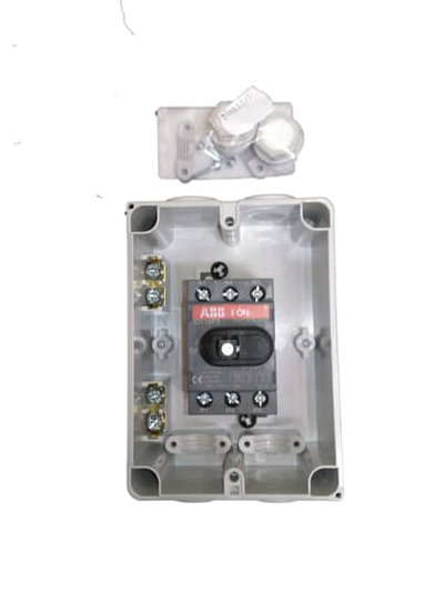 7.5KW 3P IP65 R/Y HANDLE