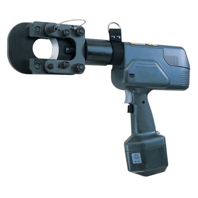 Battery powered hydraulic cutting tool