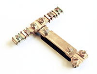 Signal grounding key