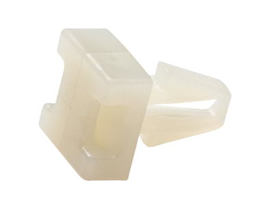 PUSH-IN MNT BASE .45X.45IN NAT NYL