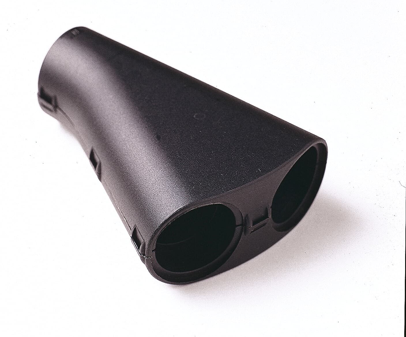 Y-PIECE PA66 28/28/13MM-BL