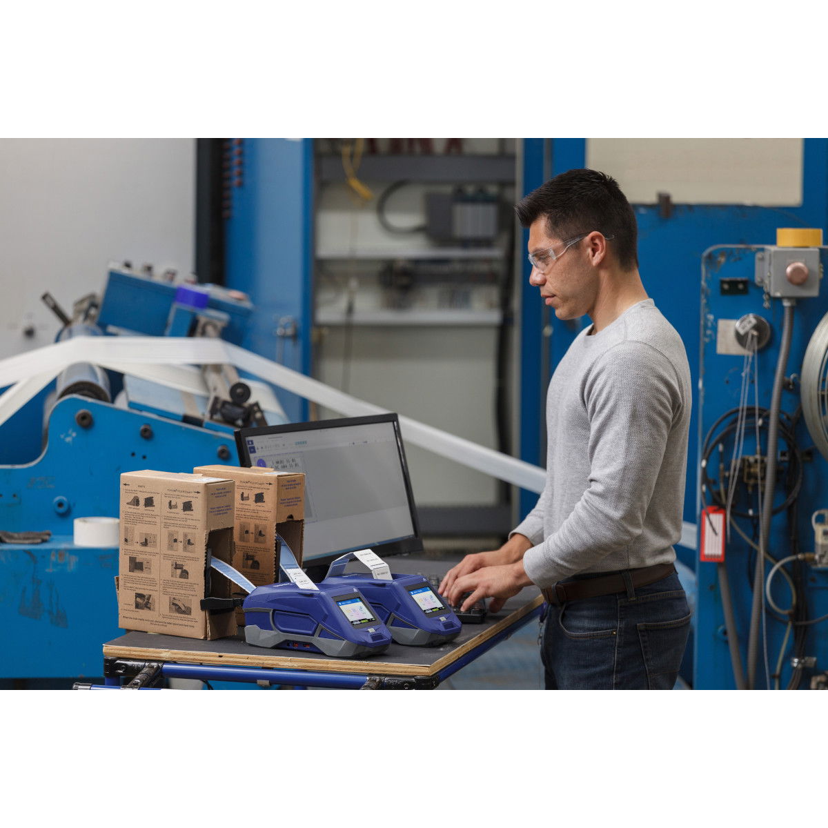 Stampante per etichette M611 - EU – Immagine 3 di 4