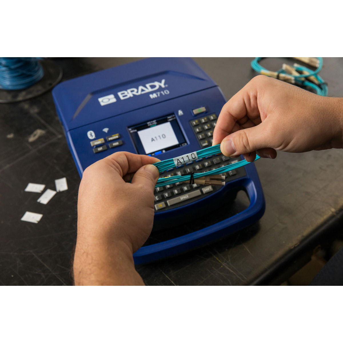 Stampante per etichette M710 QWERTY EU – Immagine 2 di 4