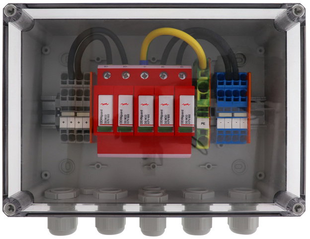 GAK im Gehäuse IP65 f. PV-Anl. 2MPPT und 2 Strings b. 1100V DC