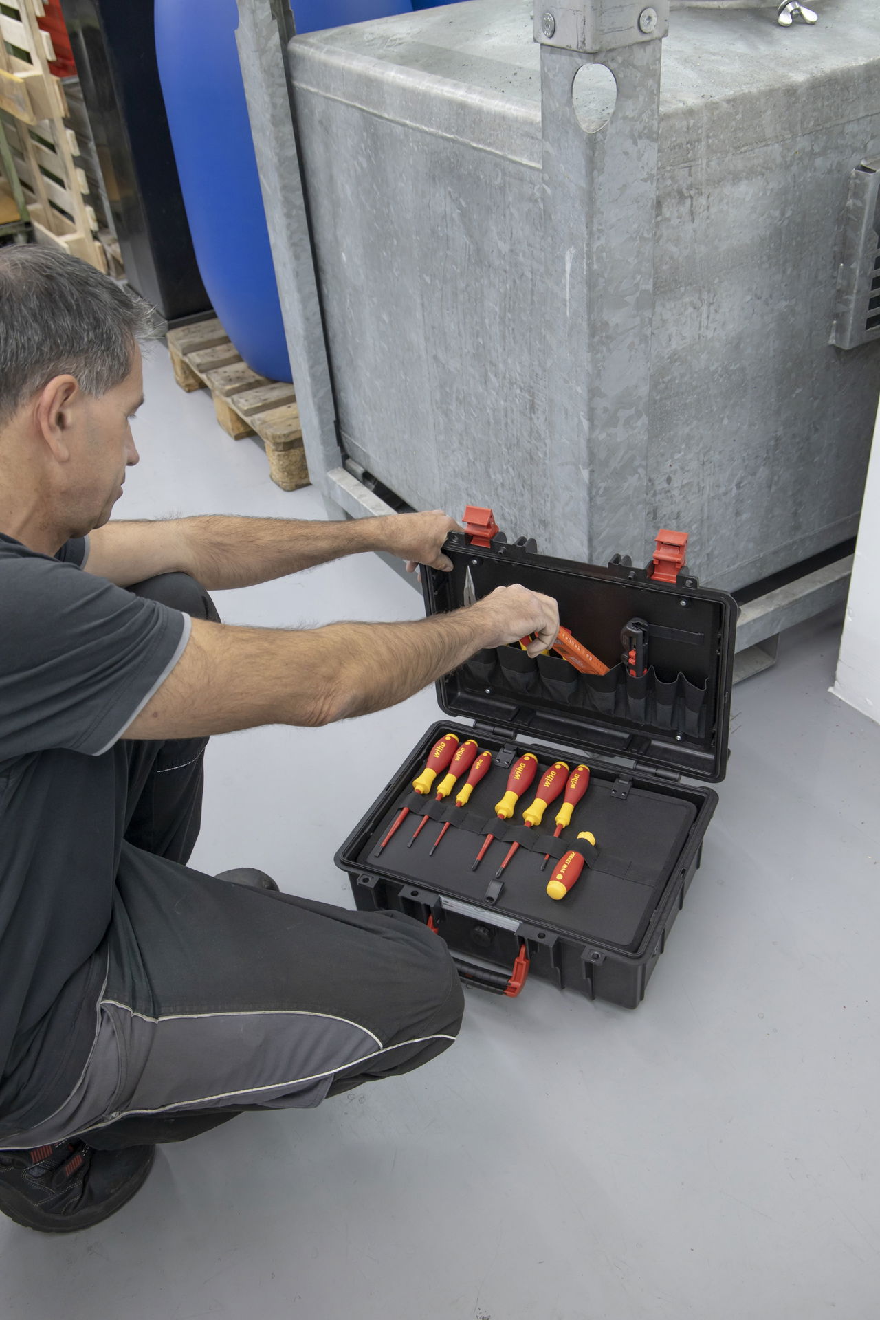 Wiha Valigetta portautensili Basic Set L electric 18 pz. (45530) – Immagine 14 di 14