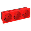 Tomada 33°, tripla, encrav. Alvéolos protegidos 250V, 10/16A Policarbonato vermelho RAL 3001