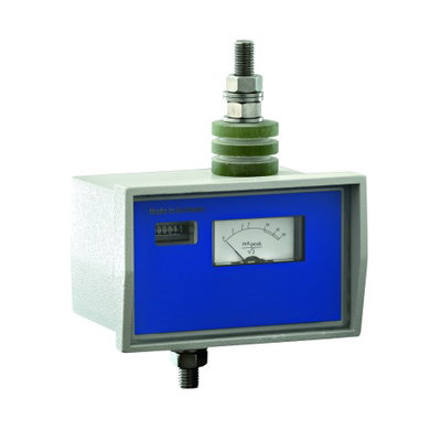 Impulse meter for MV arrester with measuring scale