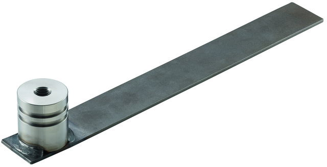 Flat steel earthing bridge, with conn. el. + M16 thread D 50mm H 63mm L 400mm