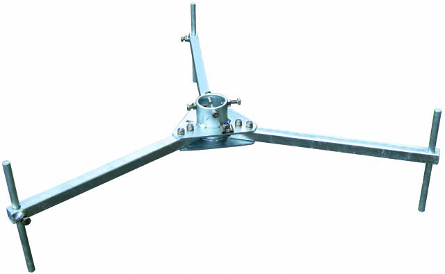Tripod adjustable in height and hinged f. tubes D 50mm inclin. angle 10° St/tZn