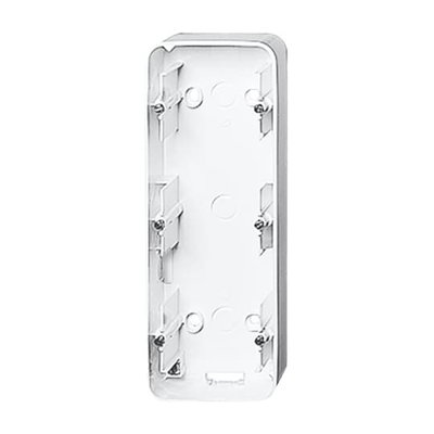 Mounting Box 3 gang studio white - alpha