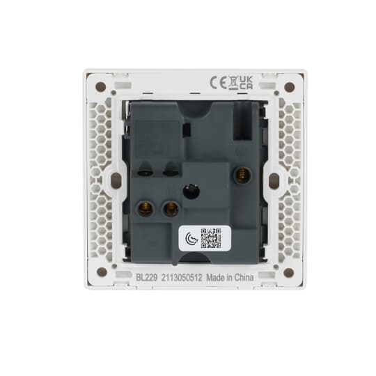 Socket outlets  - Inora – Image 2 of 2