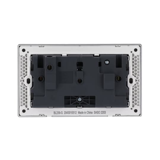 Socket outlets  - Inora – Image 2 of 3