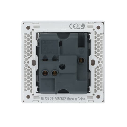 Socket outlets  - Inora – Image 2 of 2