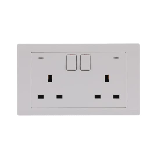 Socket outlets  - Inora – Image 3 of 3