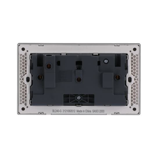 Socket outlets  - Inora – Image 2 of 3