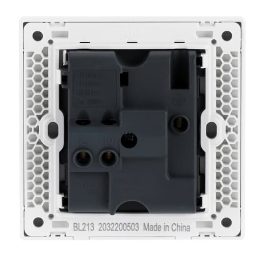 Socket outlets  - Inora – Image 2 of 3
