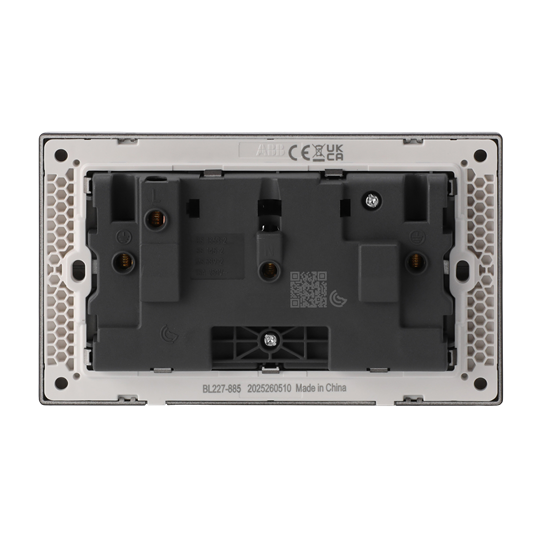 Socket outlets  - Inora – Image 2 of 3